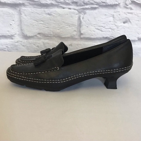 Aerosoles 8.5 Frontgate Black Leather Tassel Loafers Flare Heels Career Shoes - Picture 11 of 12